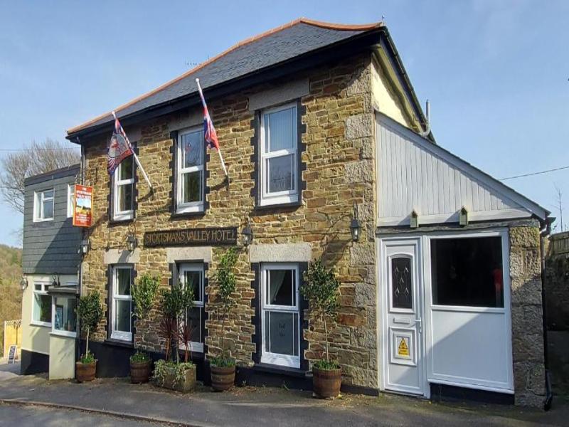 Sportsmans Valley Hotel image