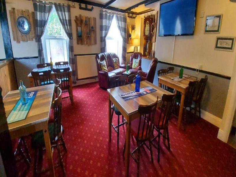 Sportsmans Valley Hotel image