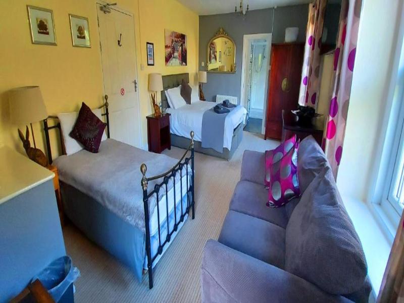 Sportsmans Valley Hotel image