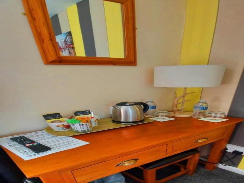 Sportsmans Valley Hotel image