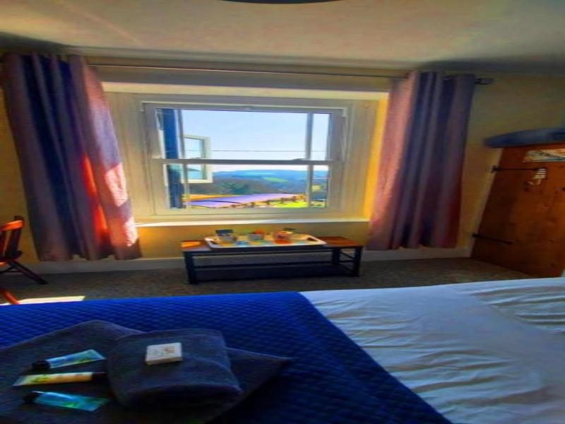Sportsmans Valley Hotel image