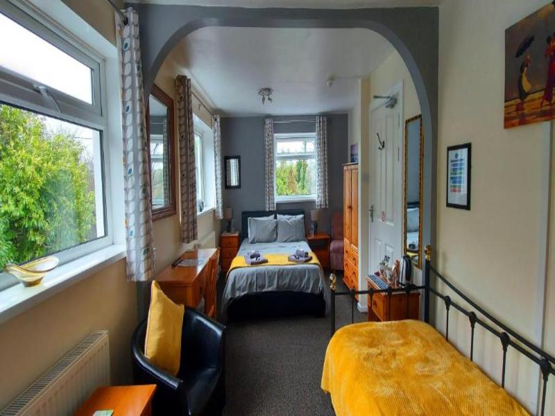Sportsmans Valley Hotel image