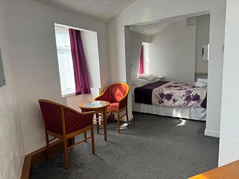 Delton Hotel image