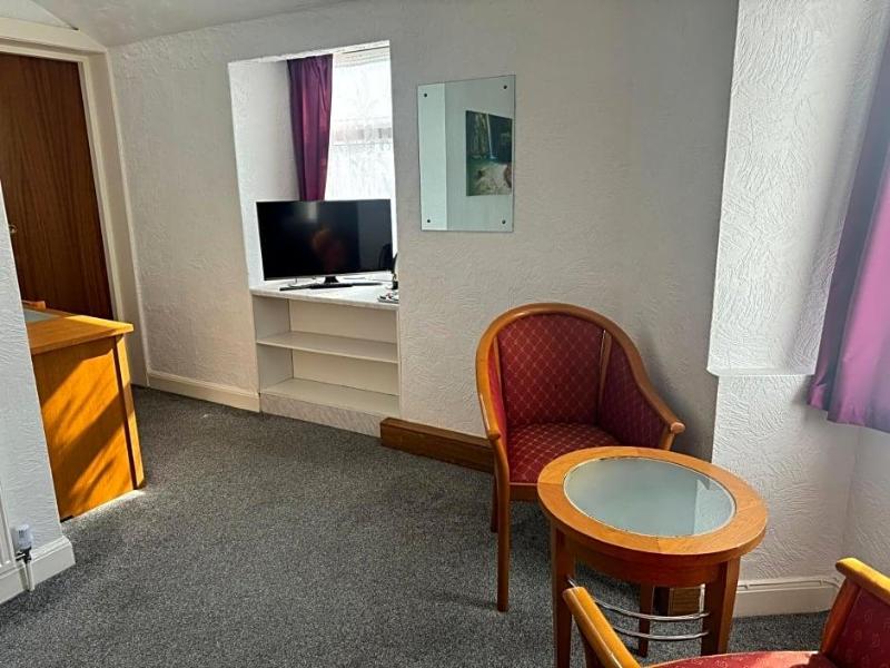 Delton Hotel image