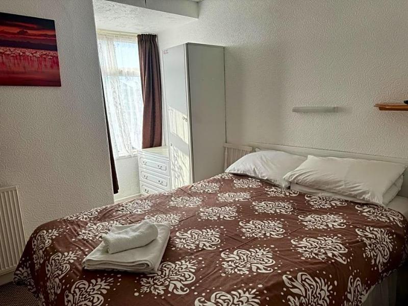 Delton Hotel image