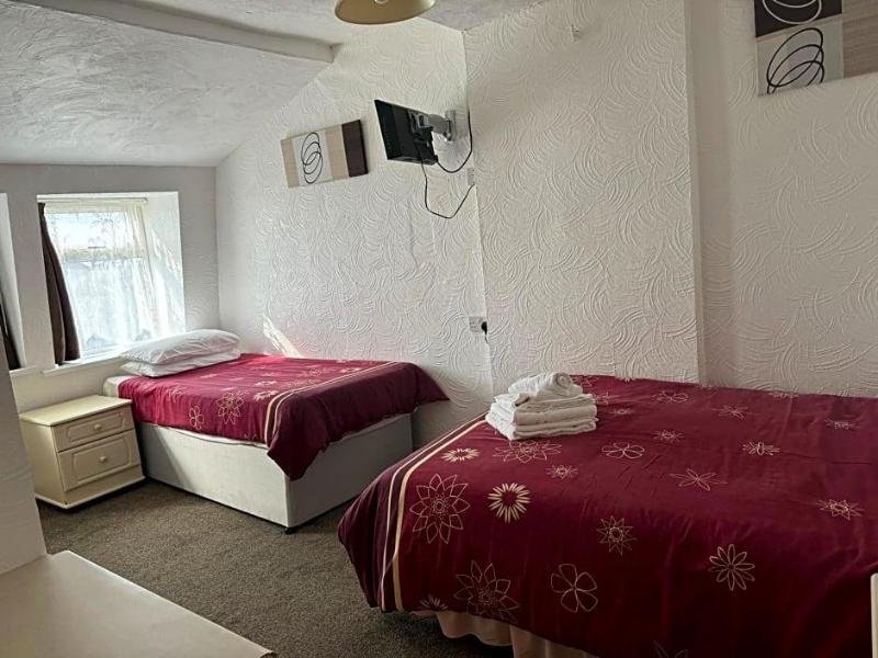 Delton Hotel image