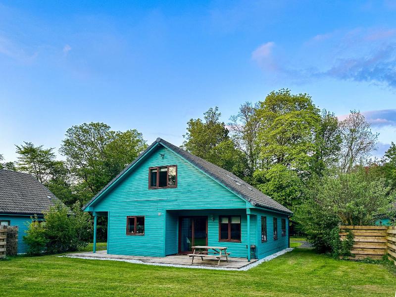 Foxglove Suites and Cottages image