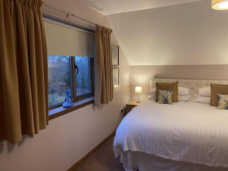 Foxglove Suites and Cottages image