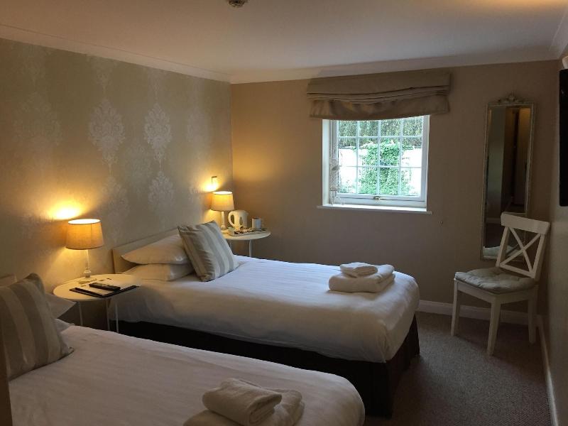 String of Horses Inn image