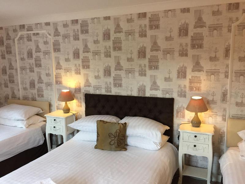 String of Horses Inn image