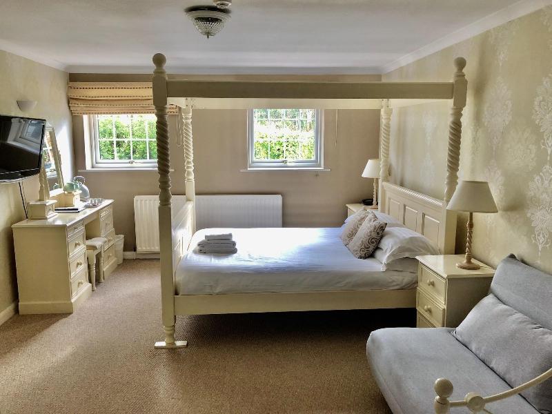 String of Horses Inn image