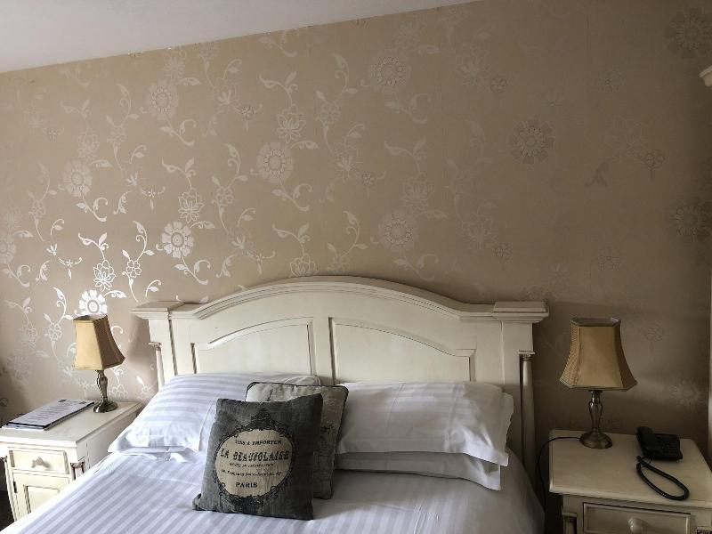 String of Horses Inn image