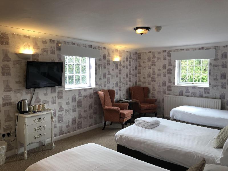 String of Horses Inn image