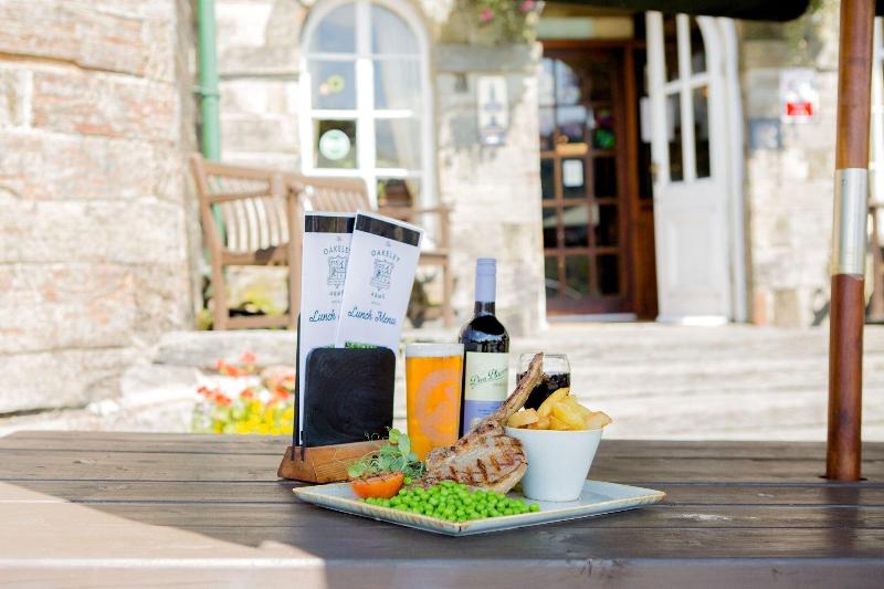 The Oakeley Arms Hotel image