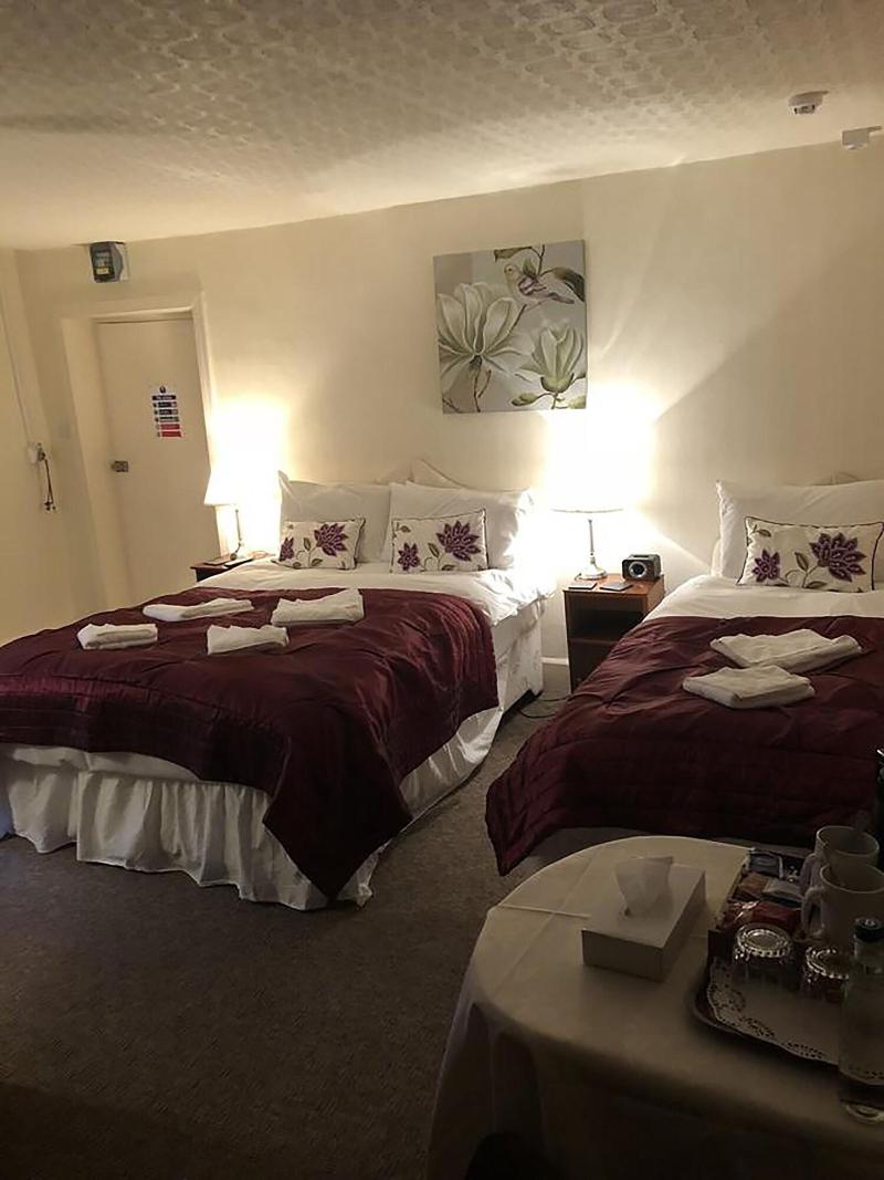 The Oakeley Arms Hotel image