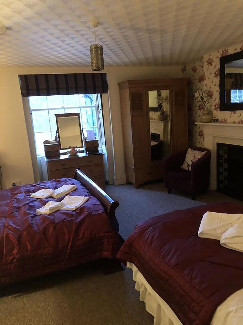 The Oakeley Arms Hotel image