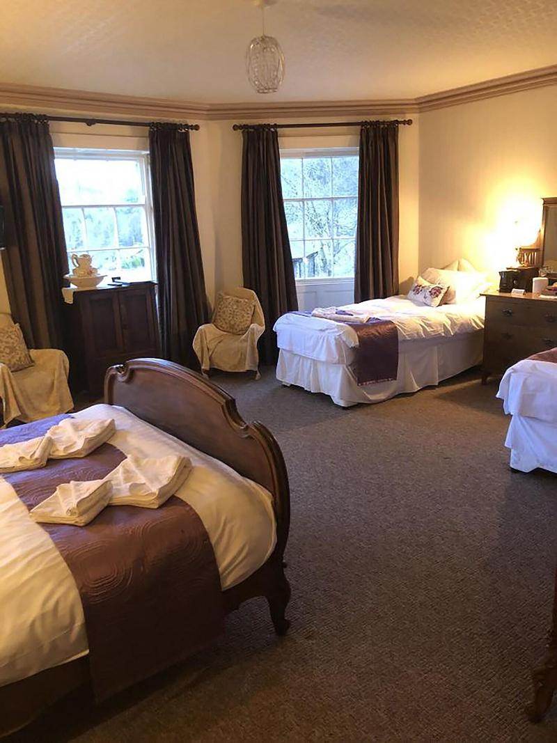 The Oakeley Arms Hotel image