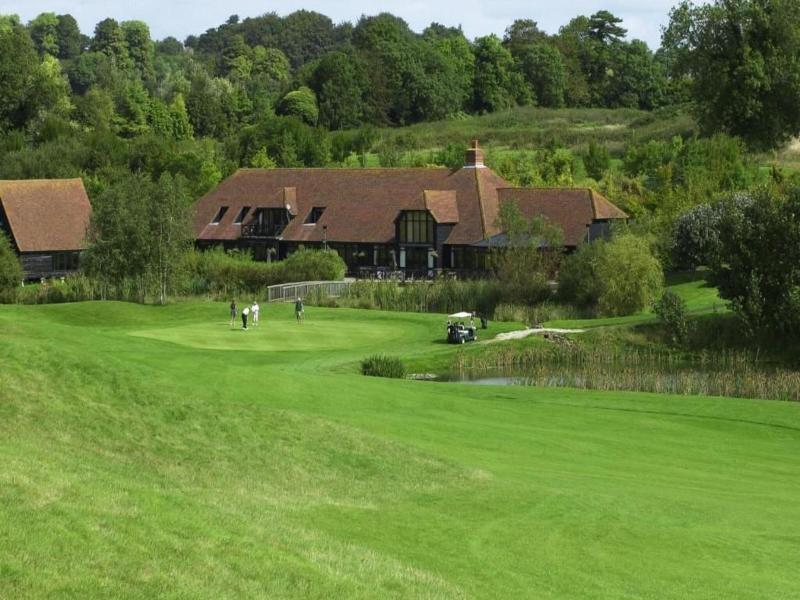 South Winchester Lodges image