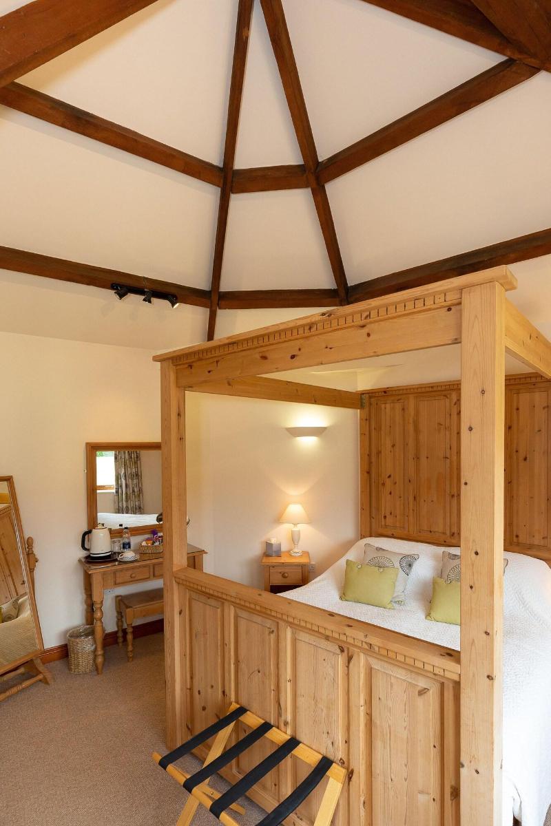 Church Farm Lodge image