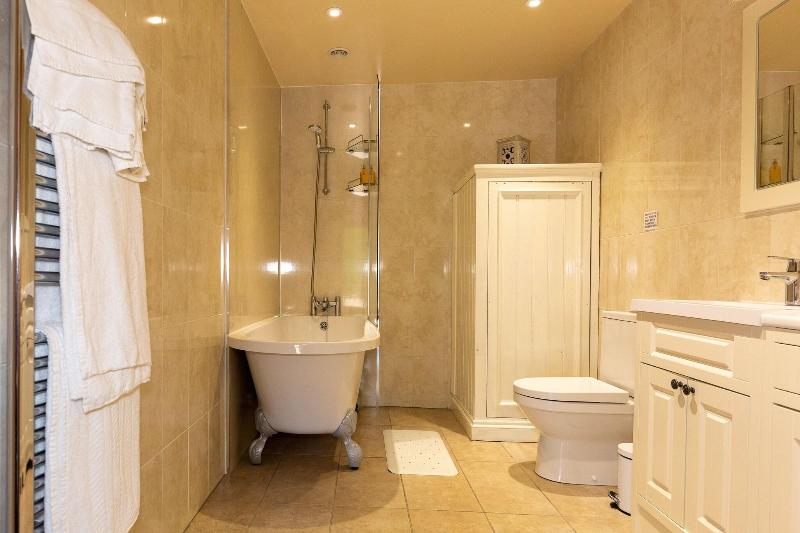 Church Farm Lodge image