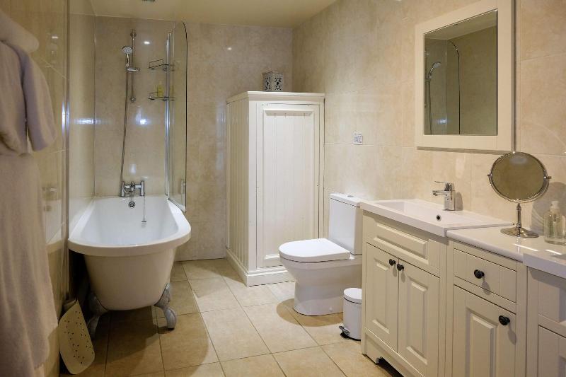 Church Farm Lodge image