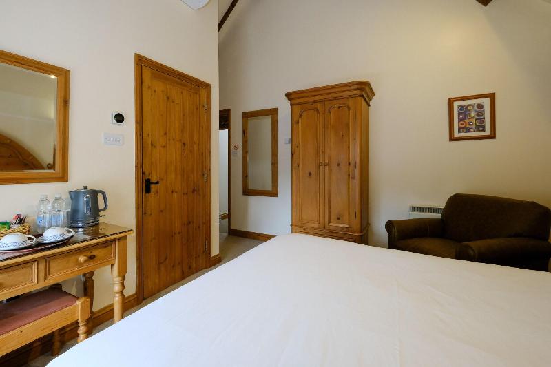Church Farm Lodge image