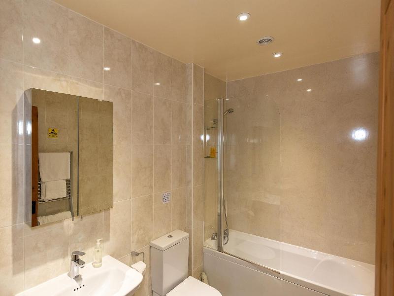 Church Farm Lodge image