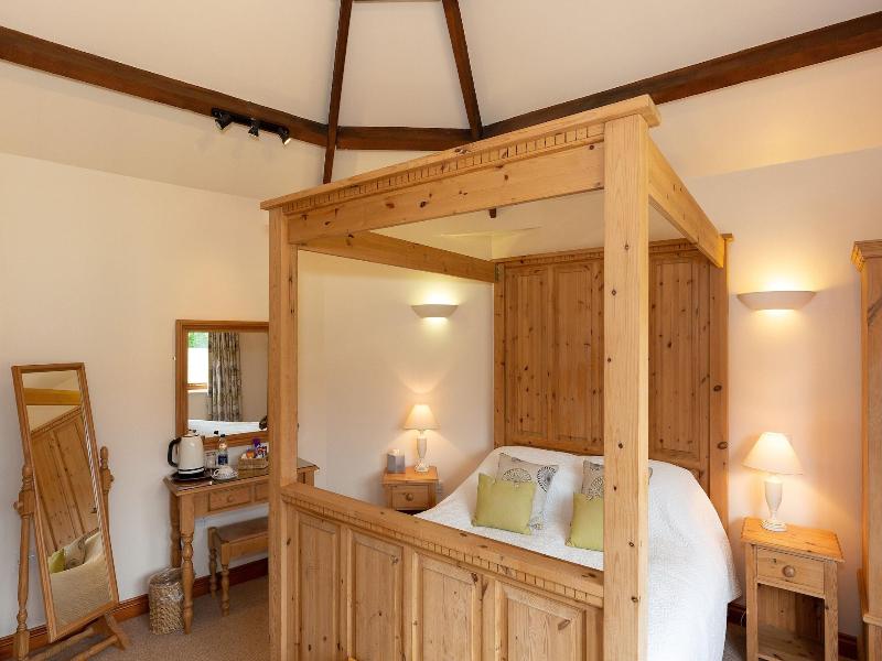 Church Farm Lodge image