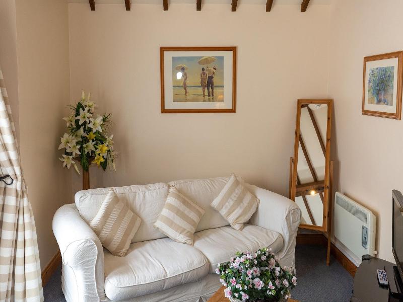 Church Farm Lodge image