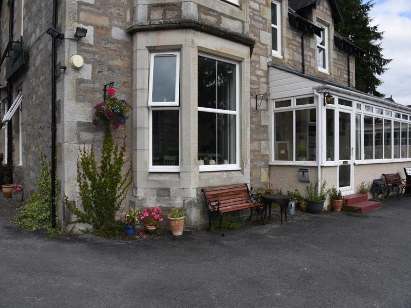 Tigh Na Cloich Hotel image