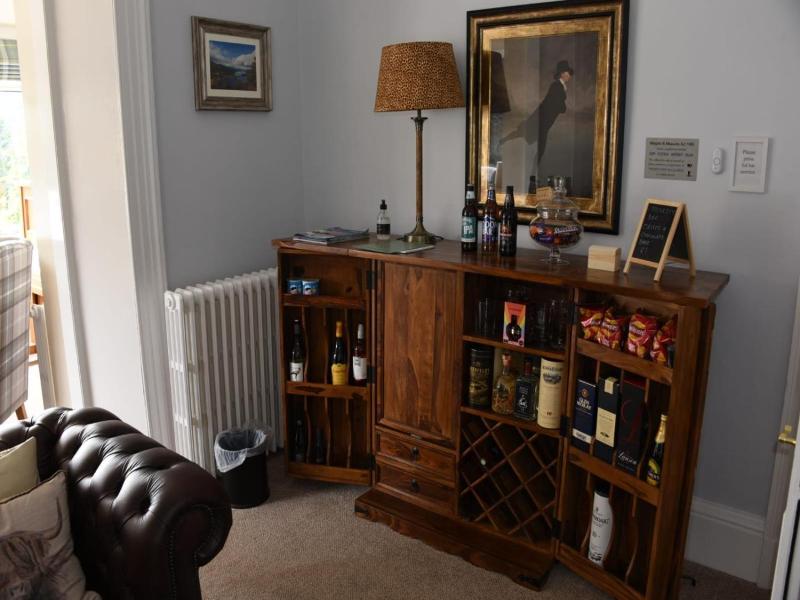 Tigh Na Cloich Hotel image