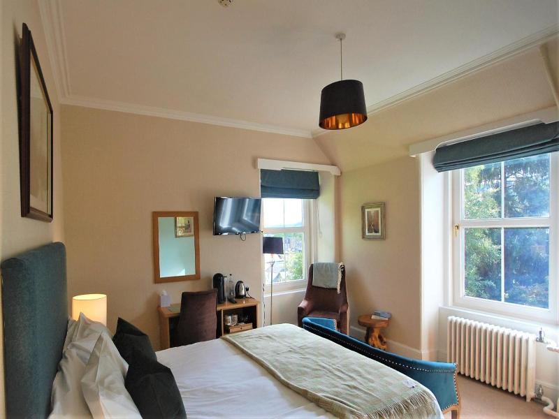 Tigh Na Cloich Hotel image