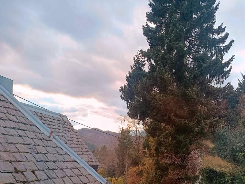Tigh Na Cloich Hotel image