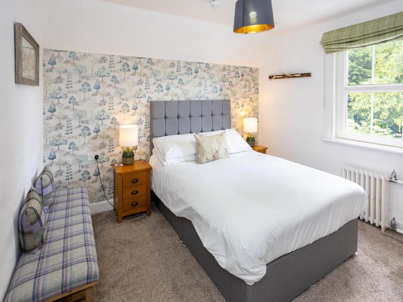Tigh Na Cloich Hotel image