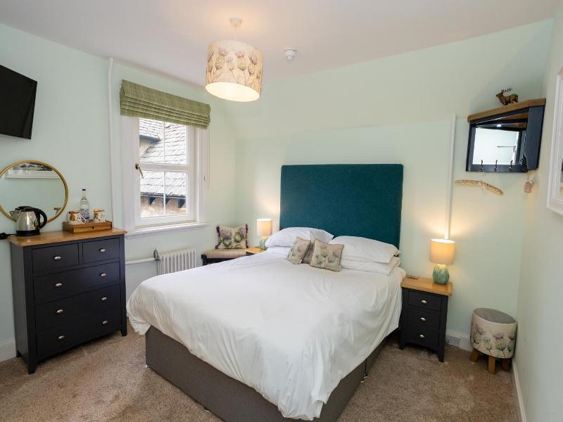 Tigh Na Cloich Hotel image