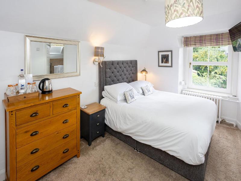 Tigh Na Cloich Hotel image