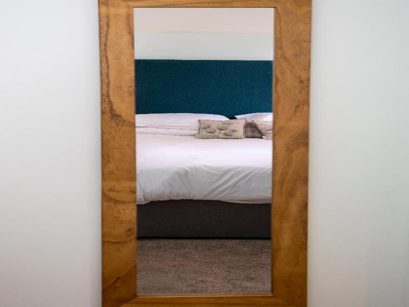 Tigh Na Cloich Hotel image