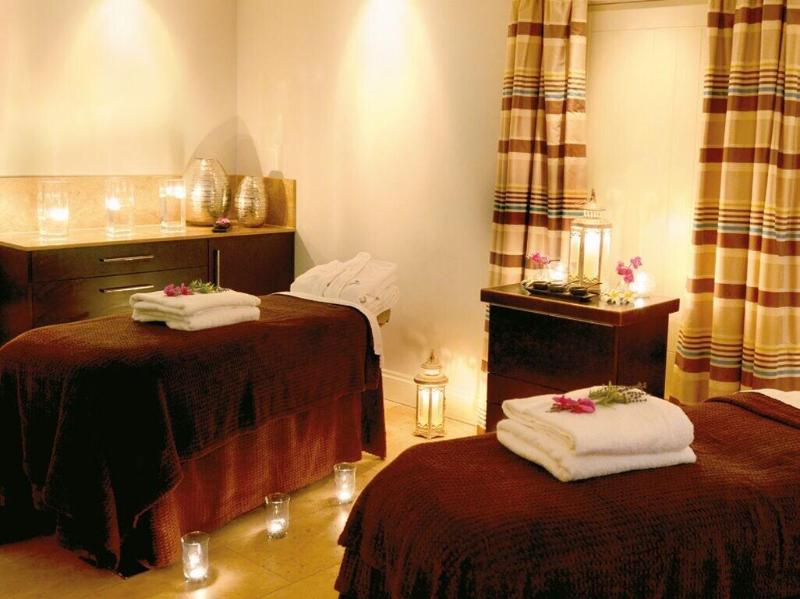 Bowood Hotel Spa and Golf Resort image