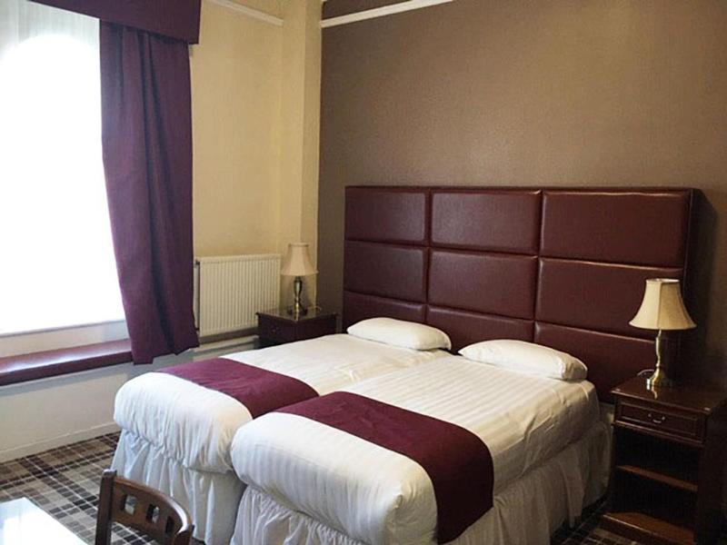 Leapark Hotel image