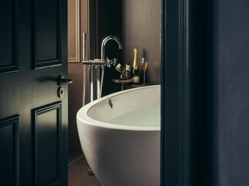 LYLA Rooms image
