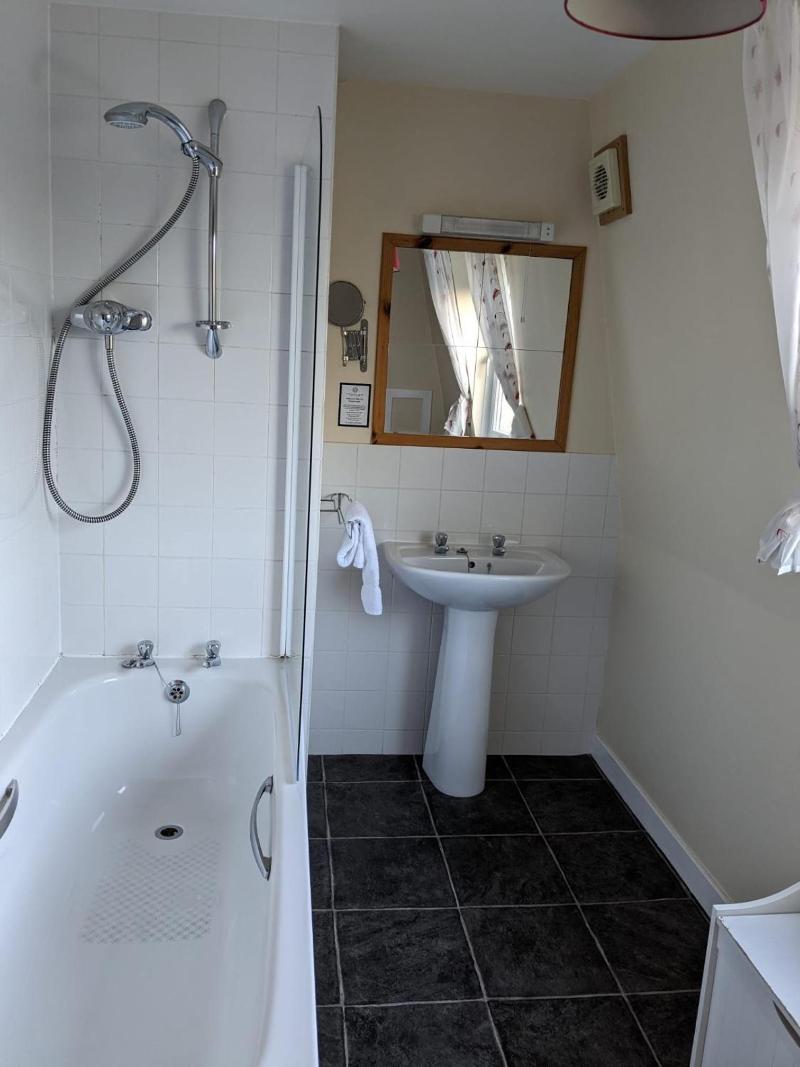 Bennachie Lodge Hotel image