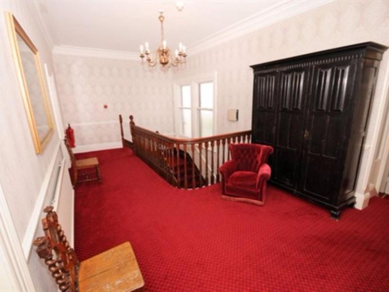 Denewood Hotel image