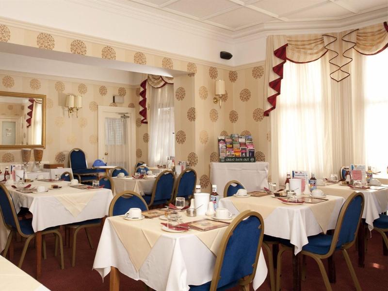 Denewood Hotel image
