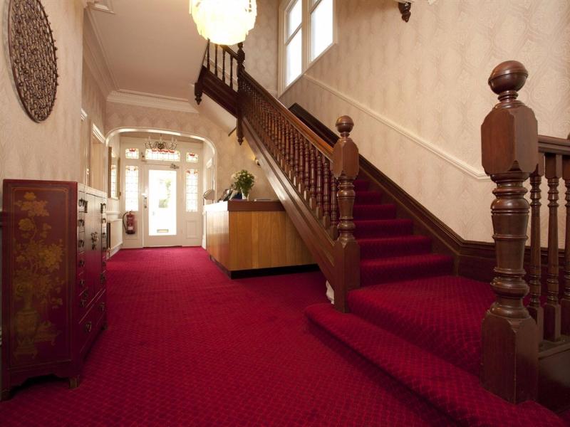 Denewood Hotel image