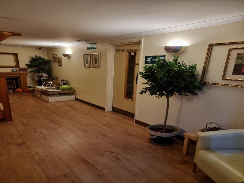 Travel Plaza Hotel image