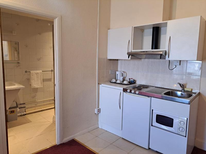 Diamond House Hotel image