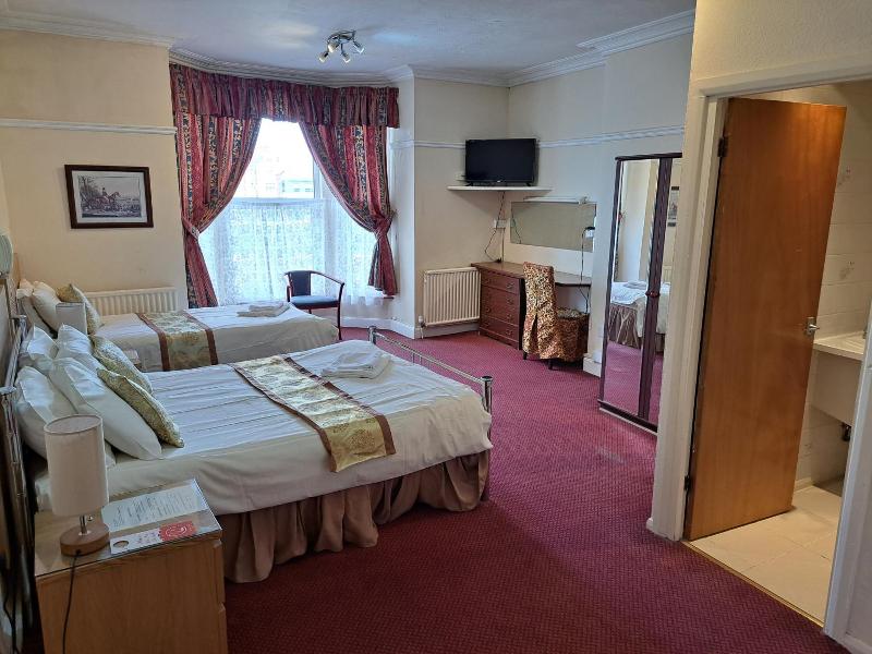 Diamond House Hotel image