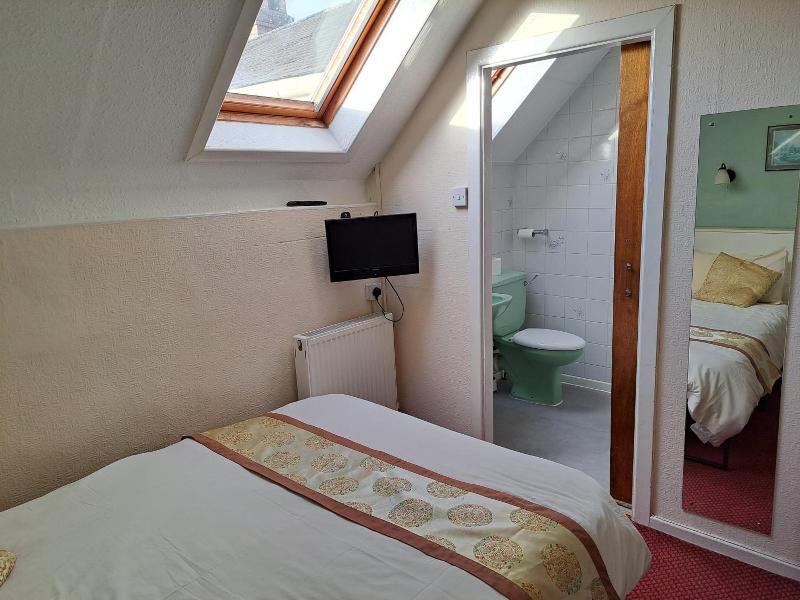 Diamond House Hotel image
