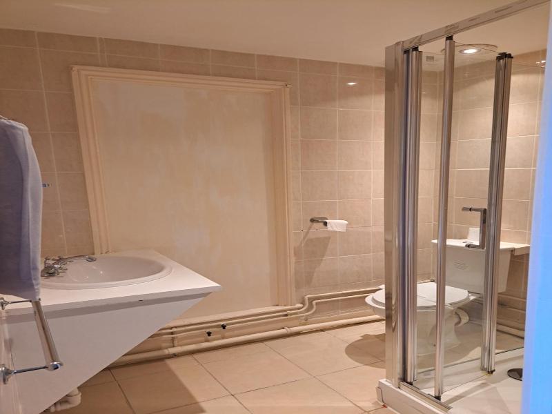Diamond House Hotel image