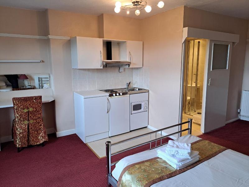 Diamond House Hotel image